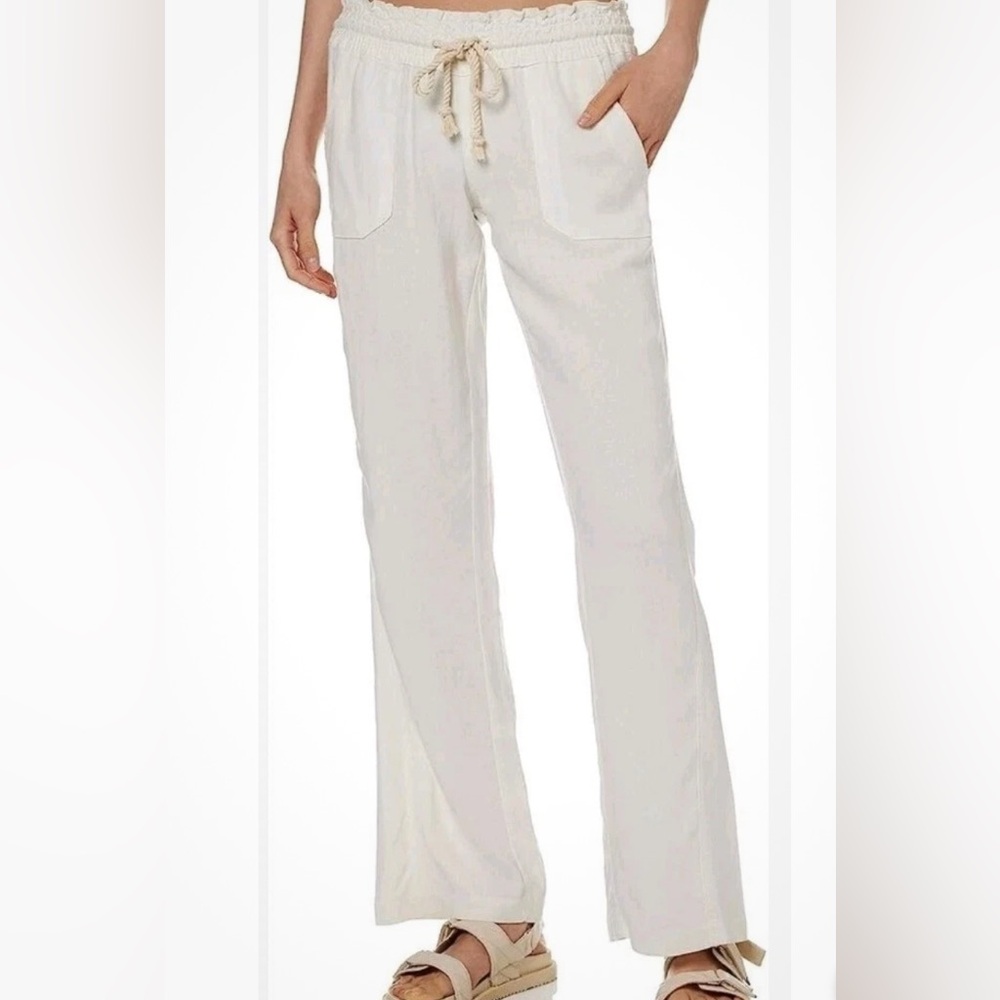 Roxy = Beach. Oceanside, elastic waist,  Linen pants